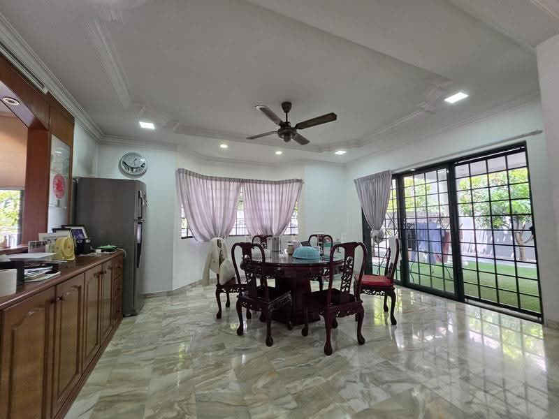 Bungalow House for Sale in Bukit Jalil Golf (Bukit Jalil) - Jun Kee - Dining Room - PropertyGuru.com.my