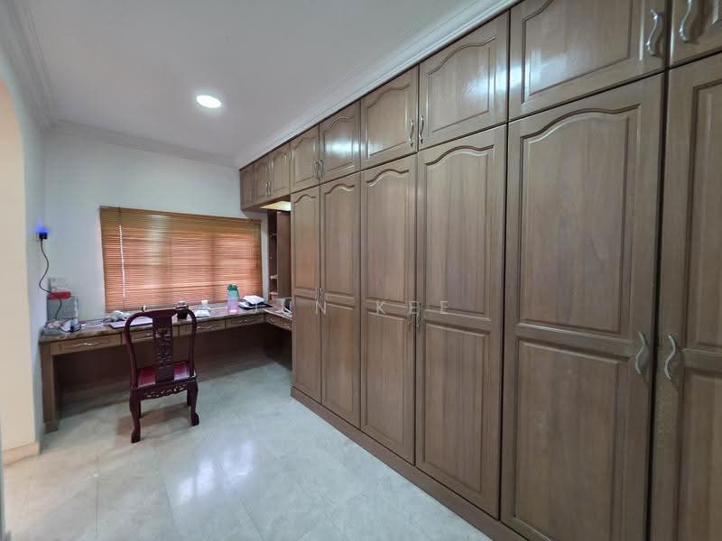 Bungalow House for Sale in Bukit Jalil Golf (Bukit Jalil) - Jun Kee - PropertyGuru.com.my