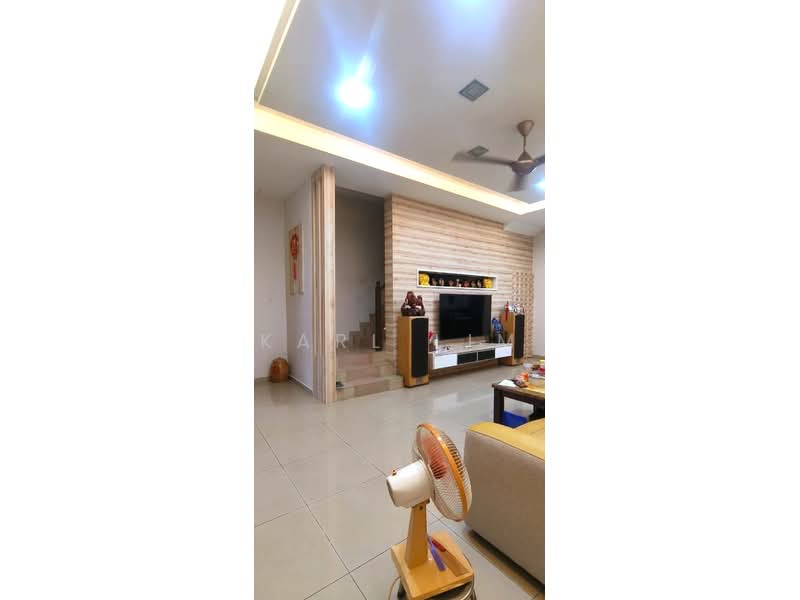 Rumah Teres 2 Tingkat untuk Dijual di Taman Ehsan Jaya (Ulu Tiram) - Karl Lim - Living Room - PropertyGuru.com.my