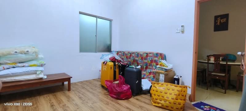 Rumah Teres 2 Tingkat untuk Dijual di Taman Ehsan Jaya (Ulu Tiram) - Karl Lim - Living Room - PropertyGuru.com.my