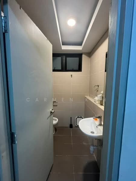 Servis Apartment untuk Disewa di Glomac Centro Service Apartment - Carmen Koh - Bathroom - PropertyGuru.com.my