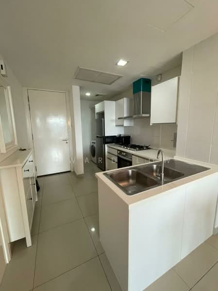 Servis Apartment untuk Dijual di Solaris Dutamas - Edward Low - Kitchen - PropertyGuru.com.my