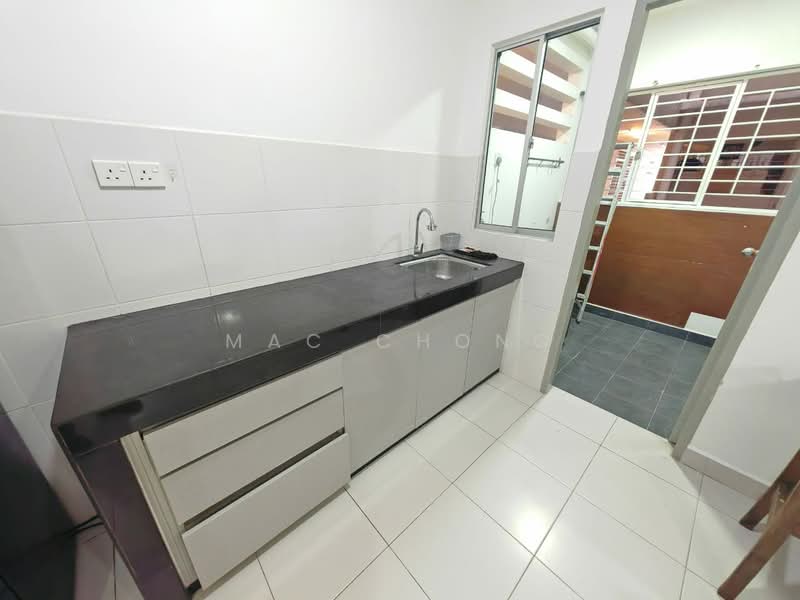 Pangsapuri untuk Disewa di D'Cerrum Apartment - Mac Chong - Kitchen - PropertyGuru.com.my