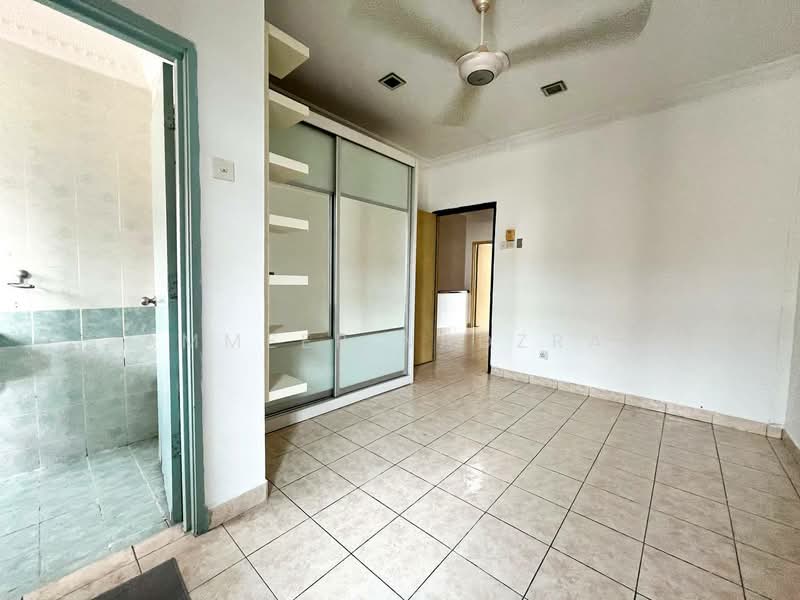Rumah Teres 2 Tingkat untuk Dijual di Bukit Jelutong (Shah Alam) - Ammeer Nadzrai - Interior - PropertyGuru.com.my
