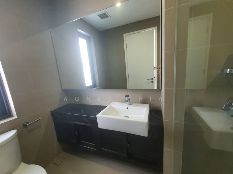 Service Residence for Sale at Three28 Tun Razak - Agnes Chia - Bathroom - PropertyGuru.com.my