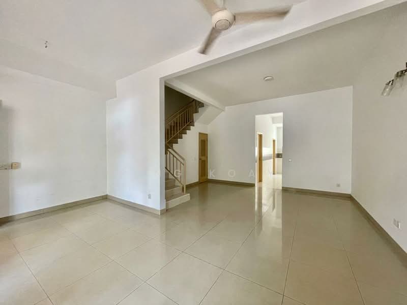 Rumah Teres 3 Tingkat untuk Dijual di Setia Pearl Island (Bayan Lepas) - Ping Koay - Living Room - PropertyGuru.com.my