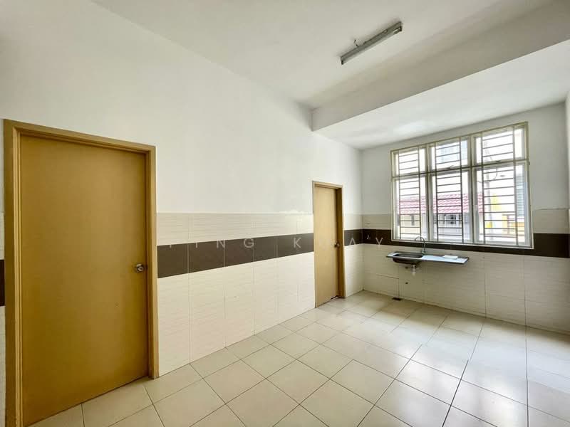 Rumah Teres 3 Tingkat untuk Dijual di Setia Pearl Island (Bayan Lepas) - Ping Koay - Kitchen - PropertyGuru.com.my