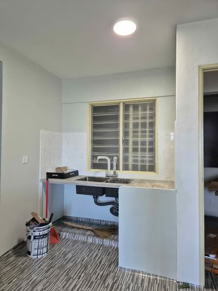 Rumah Flat untuk Disewa di Desa Pinang 2 - Danny Lim - Kitchen - PropertyGuru.com.my
