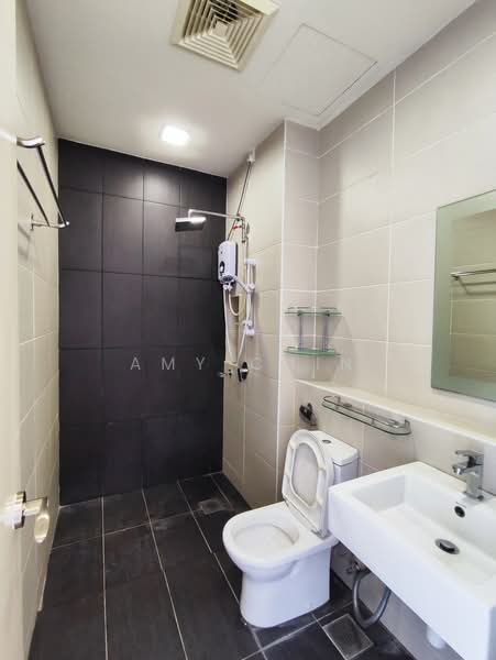 Service Residence for Sale at TRiGON Luxury Residences - Amy Chin - Bathroom - PropertyGuru.com.my