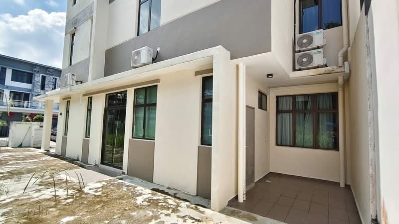 Cluster House for Sale in Taman Mutiara Mas (Skudai) - Jaz Lee - PropertyGuru.com.my