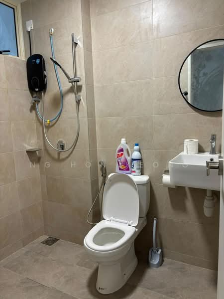 Kediaman Servis untuk Disewa di The Tresor @ Gravit8 - Ng Hon Keong - Bathroom - PropertyGuru.com.my