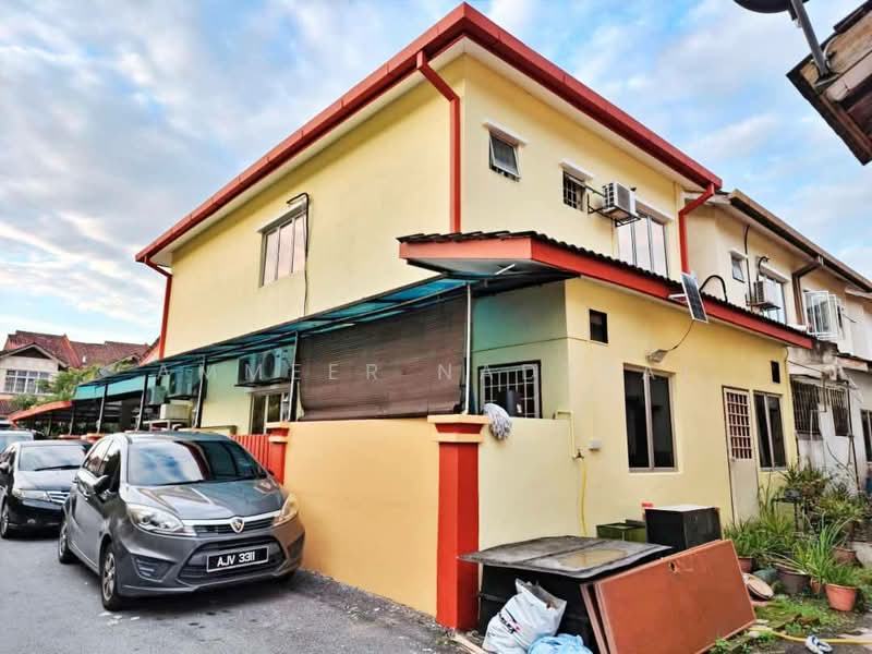 Rumah Teres 2 Tingkat untuk Dijual di Seksyen 23 (Shah Alam) - Ammeer Nadzrai - Exterior - PropertyGuru.com.my
