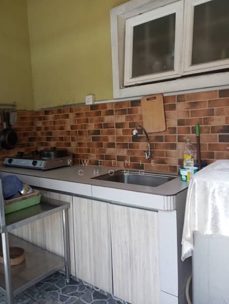 Bungalow for Sale in Kampung Melayu Sungai Sering (Ulu Kelang) - Kweenie Chong - Kitchen - PropertyGuru.com.my