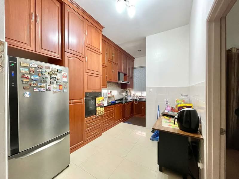 Rumah Teres 3-Tingkat untuk Dijual di Setia Pearl Island (Bayan Lepas) - Ping Koay - Kitchen - PropertyGuru.com.my