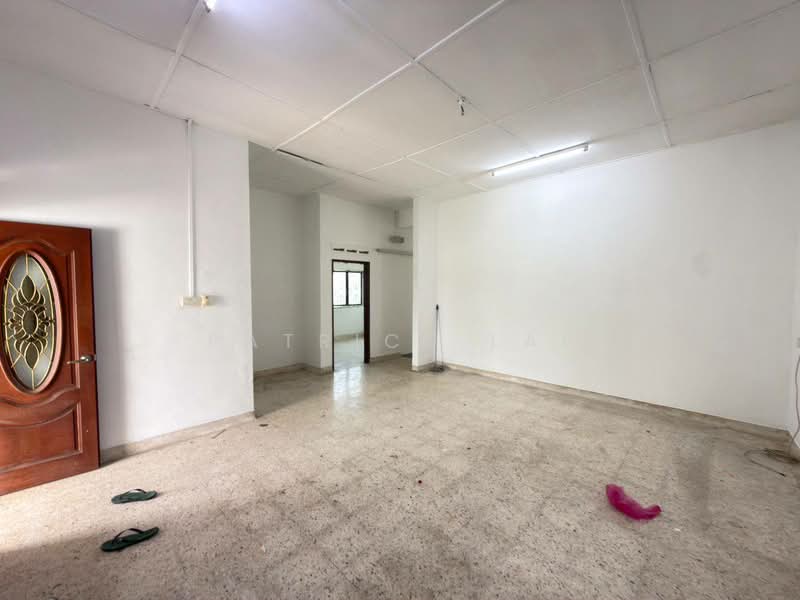Rumah Berkembar untuk Dijual di Johor Bahru (Johor) - Patrick Lai - Living Room - PropertyGuru.com.my