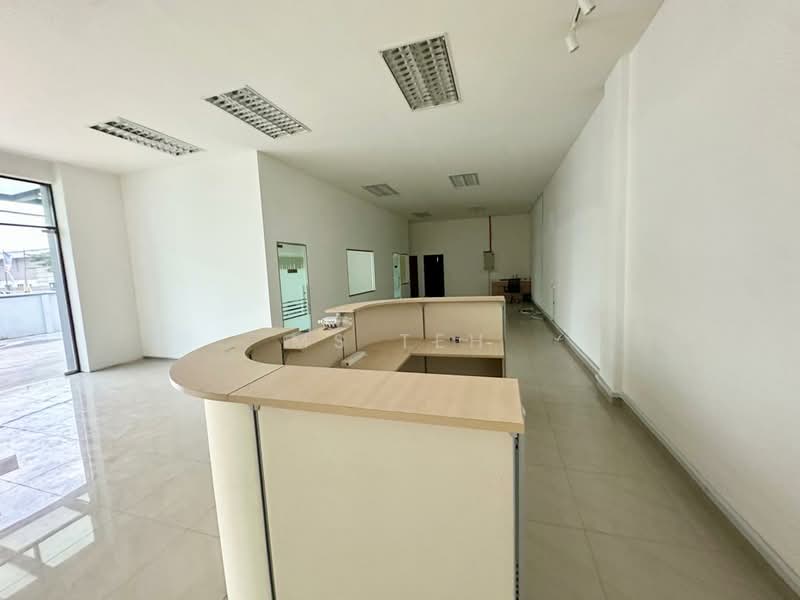 Detached Factory for Rent in Taman Industri Alam Jaya (Puncak Alam) - Ms Teh - Interior - PropertyGuru.com.my