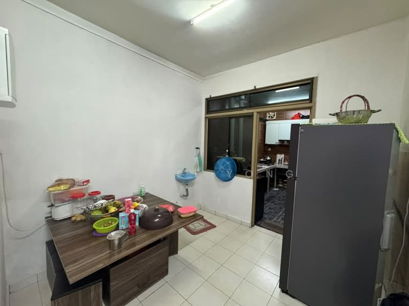 Servis Apartment untuk Dijual di Nusa Perdana Apartment - Daniel Yong - Kitchen - PropertyGuru.com.my