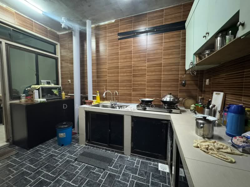 Servis Apartment untuk Dijual di Nusa Perdana Apartment - Daniel Yong - Kitchen - PropertyGuru.com.my