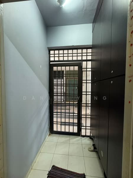 Servis Apartment untuk Dijual di Nusa Perdana Apartment - Daniel Yong - Entrance - PropertyGuru.com.my