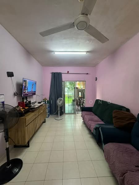 Servis Apartment untuk Dijual di Nusa Perdana Apartment - Daniel Yong - Living Room - PropertyGuru.com.my