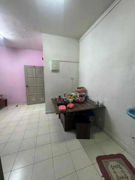 Servis Apartment untuk Dijual di Nusa Perdana Apartment - Daniel Yong - Interior - PropertyGuru.com.my