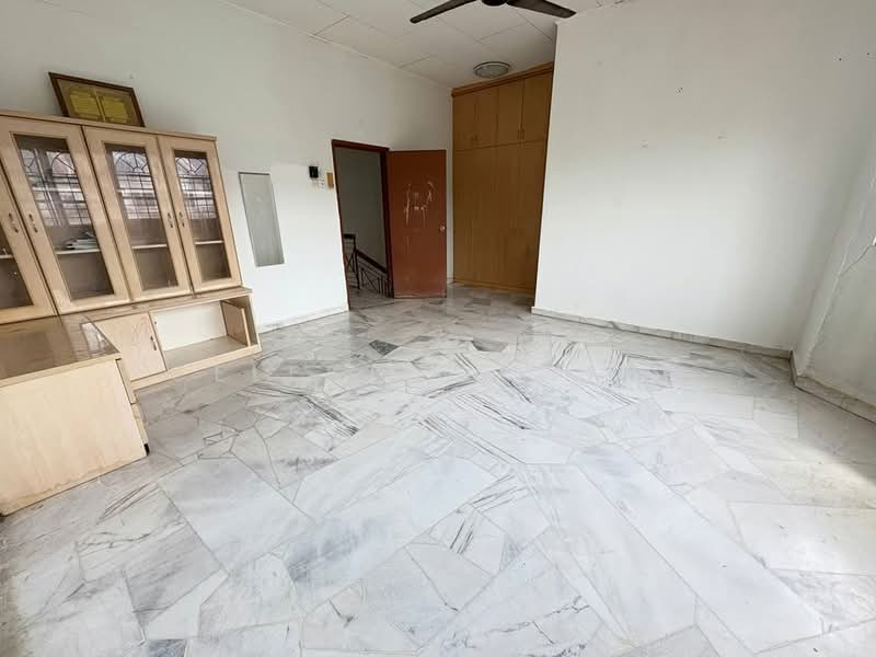 Rumah Teres 2-Tingkat untuk Dijual di Taman Desa Mewah (Semenyih) - Celestine Ting - Interior - PropertyGuru.com.my