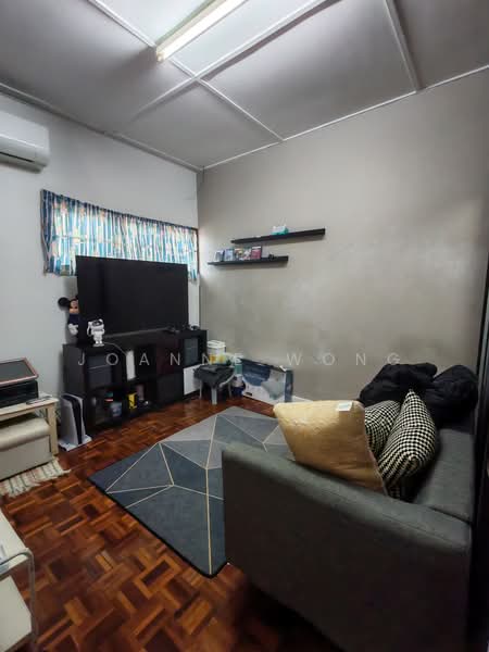 Terraced House for Sale in BANDAR PUCHONG JAYA (Puchong) - Joanne Wong - Living Room - PropertyGuru.com.my