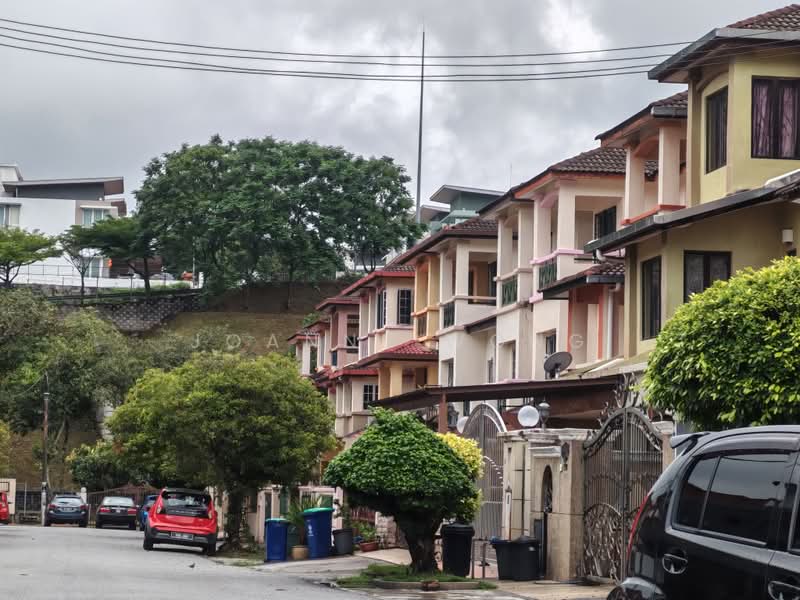 Terraced House for Sale in BANDAR PUCHONG JAYA (Puchong) - Joanne Wong - Exterior - PropertyGuru.com.my