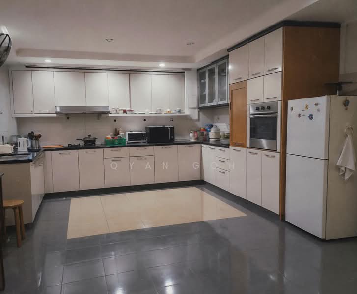 Rumah Berkembar untuk Dijual di Island Glades (Jelutong) - Qyan Goh - Kitchen - PropertyGuru.com.my