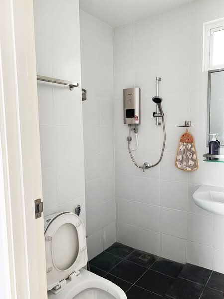 Kondominium untuk Disewa di SummerSkye Residences - Jerry Tan - Bathroom - PropertyGuru.com.my