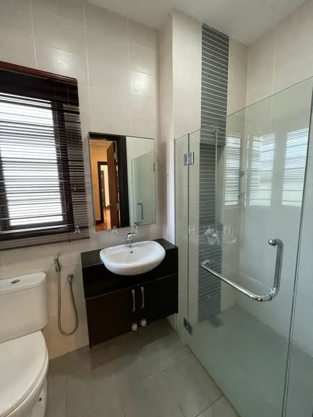 Rumah Berkembar untuk Dijual di KL City Centre (Kuala Lumpur) - Alan Chin - Bathroom - PropertyGuru.com.my