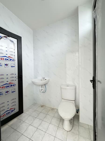 Rumah Teres 2 Tingkat untuk Dijual di Johor Bahru (Johor) - Alan Lee - Bathroom - PropertyGuru.com.my