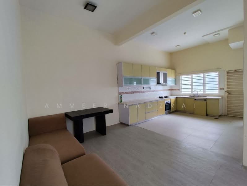 Rumah Teres 2 Tingkat untuk Dijual di Seksyen 13 (Shah Alam) - Ammeer Nadzrai - Kitchen - PropertyGuru.com.my