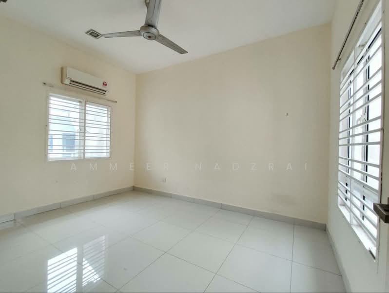 Rumah Teres 2 Tingkat untuk Dijual di Seksyen 13 (Shah Alam) - Ammeer Nadzrai - Interior - PropertyGuru.com.my