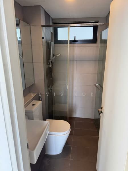 Servis Apartment untuk Dijual di Three33 Residence - Elvis Kok - Bathroom - PropertyGuru.com.my