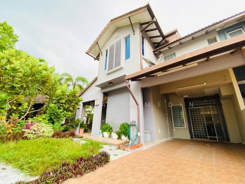Rumah Teres 2 Tingkat untuk Dijual di Bukit Jelutong (Shah Alam) - Adzura Zamedin - Exterior - PropertyGuru.com.my