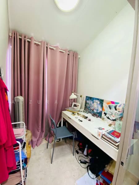 Rumah Teres 2 Tingkat untuk Dijual di Bukit Jelutong (Shah Alam) - Adzura Zamedin - Study - PropertyGuru.com.my