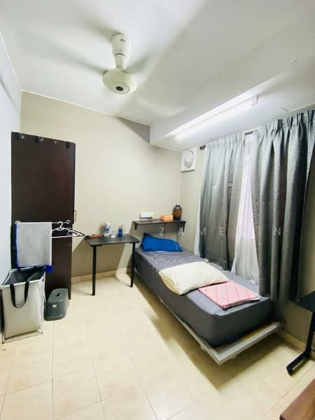 Rumah Teres 2 Tingkat untuk Dijual di Bukit Jelutong (Shah Alam) - Adzura Zamedin - Bedroom - PropertyGuru.com.my