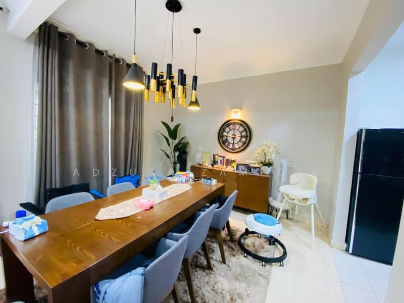 Rumah Teres 2 Tingkat untuk Dijual di Bukit Jelutong (Shah Alam) - Adzura Zamedin - Dining Room - PropertyGuru.com.my