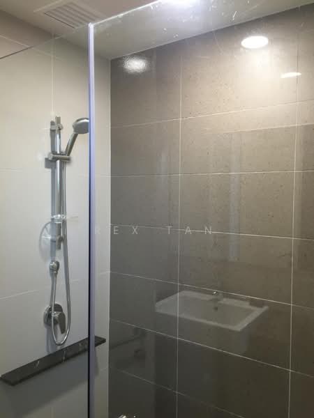 Servis Apartment untuk Disewa di G Residence - Rex Tan - Bathroom - PropertyGuru.com.my