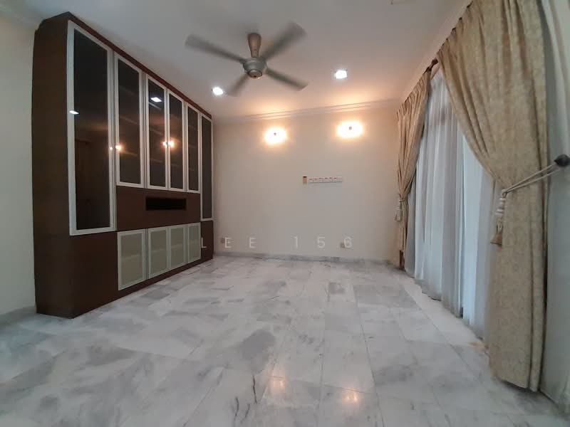 Semi-Detached House for Sale in Ampang Jaya (Ampang) - Lee 156 - Living Room - PropertyGuru.com.my