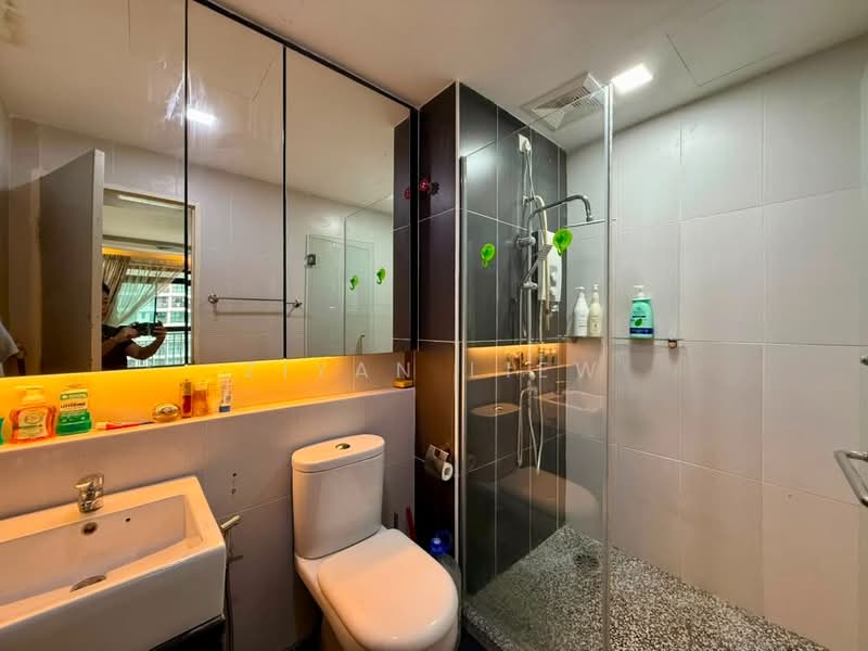Service Residence for Sale at The Garden Residences - Ziyan Liew - Bathroom - PropertyGuru.com.my