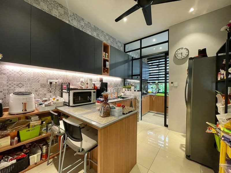Rumah Teres 3 Tingkat untuk Dijual di Setia Pearl Island (Bayan Lepas) - Ping Koay - Kitchen - PropertyGuru.com.my