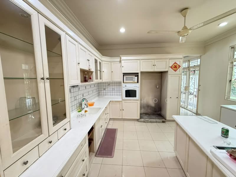 Rumah Banglo untuk Dijual di Shah Alam (Selangor) - Evelyn Khoo - Kitchen - PropertyGuru.com.my
