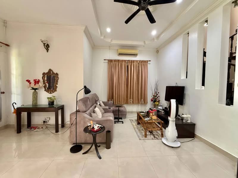 Bungalow House for Sale in Kajang (Selangor) - Aqillah Razali - Living Room - PropertyGuru.com.my