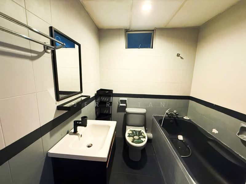 Kondominium untuk Disewa di Villa Emas - Jerry Tan - Bathroom - PropertyGuru.com.my
