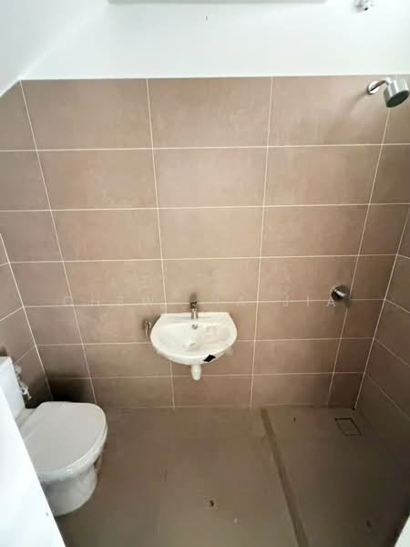 Rumah Teres untuk Dijual di Taman Ponderosa (Johor Bahru) - Chew Jia Jia - Bathroom - PropertyGuru.com.my