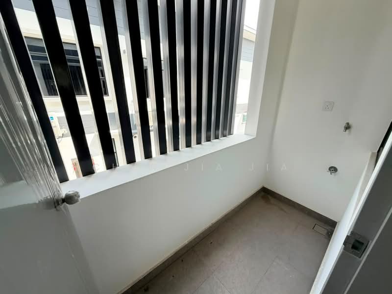 Rumah Teres untuk Dijual di Taman Ponderosa (Johor Bahru) - Chew Jia Jia - Exterior - PropertyGuru.com.my