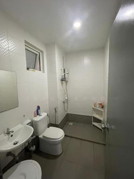Servis Apartment untuk Dijual di Seasons Amara Larkin - Jason Khoo - Bathroom - PropertyGuru.com.my