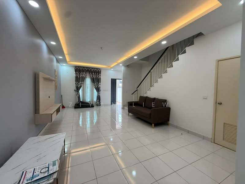 Rumah Teres 2-Tingkat untuk Dijual di Pasir Gudang (Johor) - Ziyan Liew - Living Room - PropertyGuru.com.my